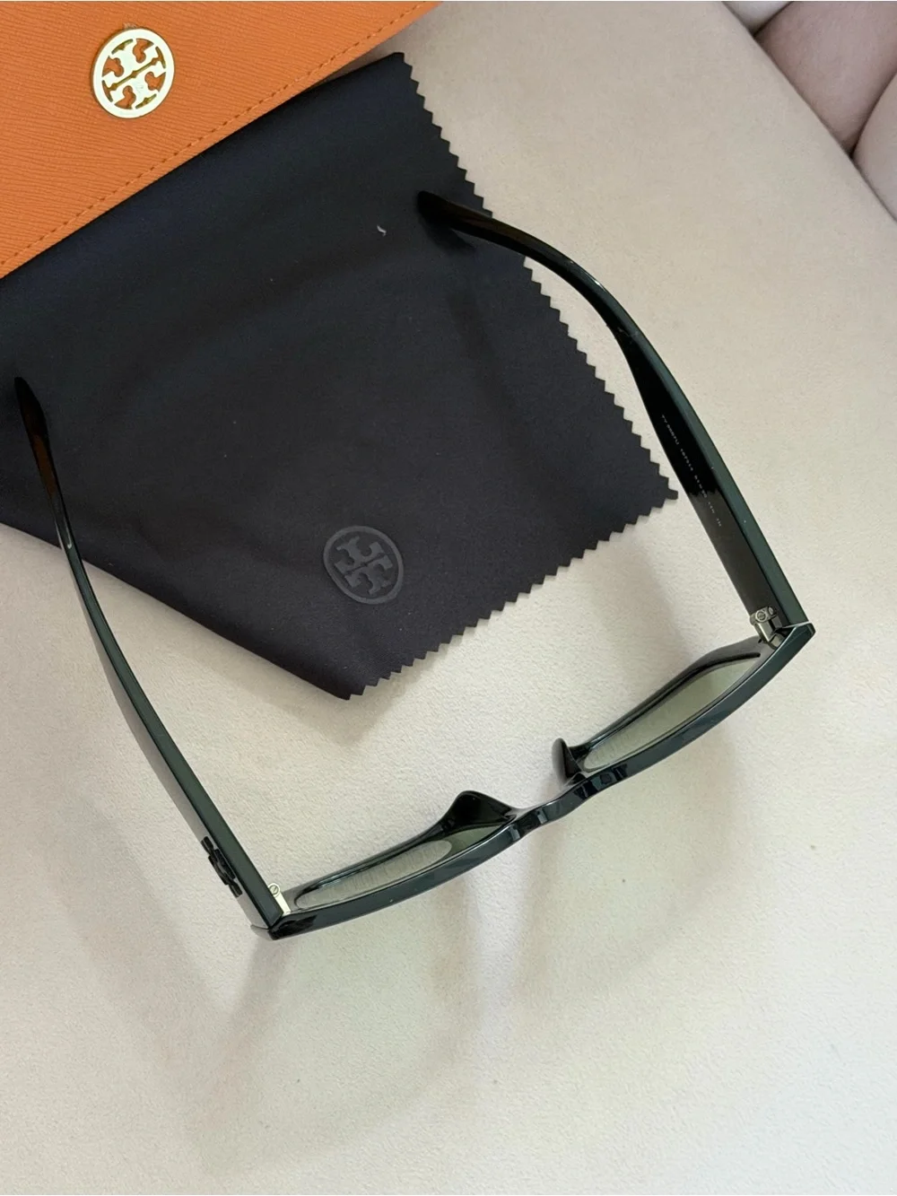 Tory Burch TY9067U Black Mint Green Rectangular Sunglasses 51mm + Case